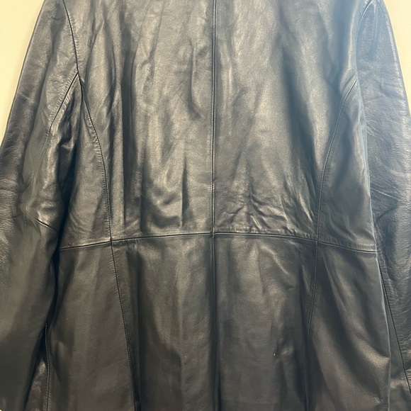 Leather jacket - Picture 4 of 9